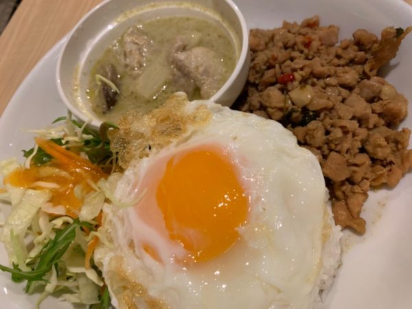 池袋でタイ気分！本格派タイ料理のお店『RAK THAI』