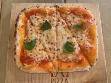 本格ピザが324円？！池袋でピザを食べるなら『【A】PIZZA』