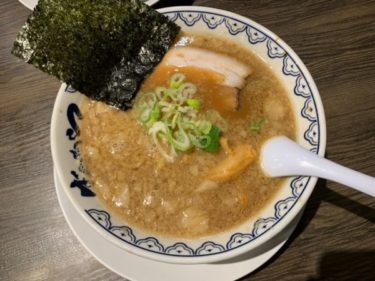 【女性客も多い】『ばんから』池袋東口店のラーメン