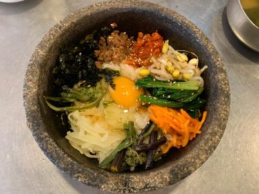 サンシャインシティの韓国料理店『韓豚屋（ハンテジヤ）』で熱々ビビンパを堪能！