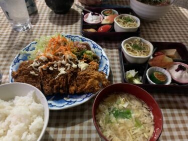年季の入った定食屋『サン浜名』が予想を裏切る料理を出してきてビビった話