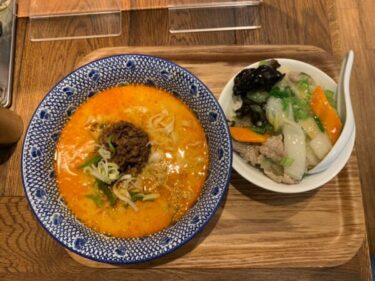 担々麵を頼むとミニ丼が無料でついてくる『萬力屋　池袋サンシャイン店』