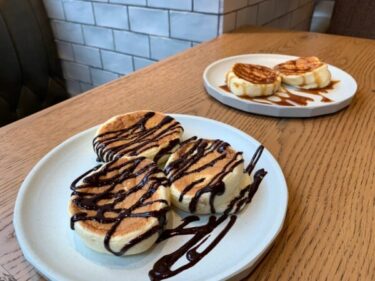 ぷるふわパンケーキが食べ放題『HEARTH SMOKED GRILL＆GALETTE』のモーニングビュッフェ