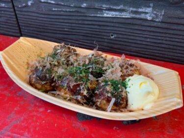 池袋東口の『居酒屋 小池』で270円のたこ焼きを買ってみた